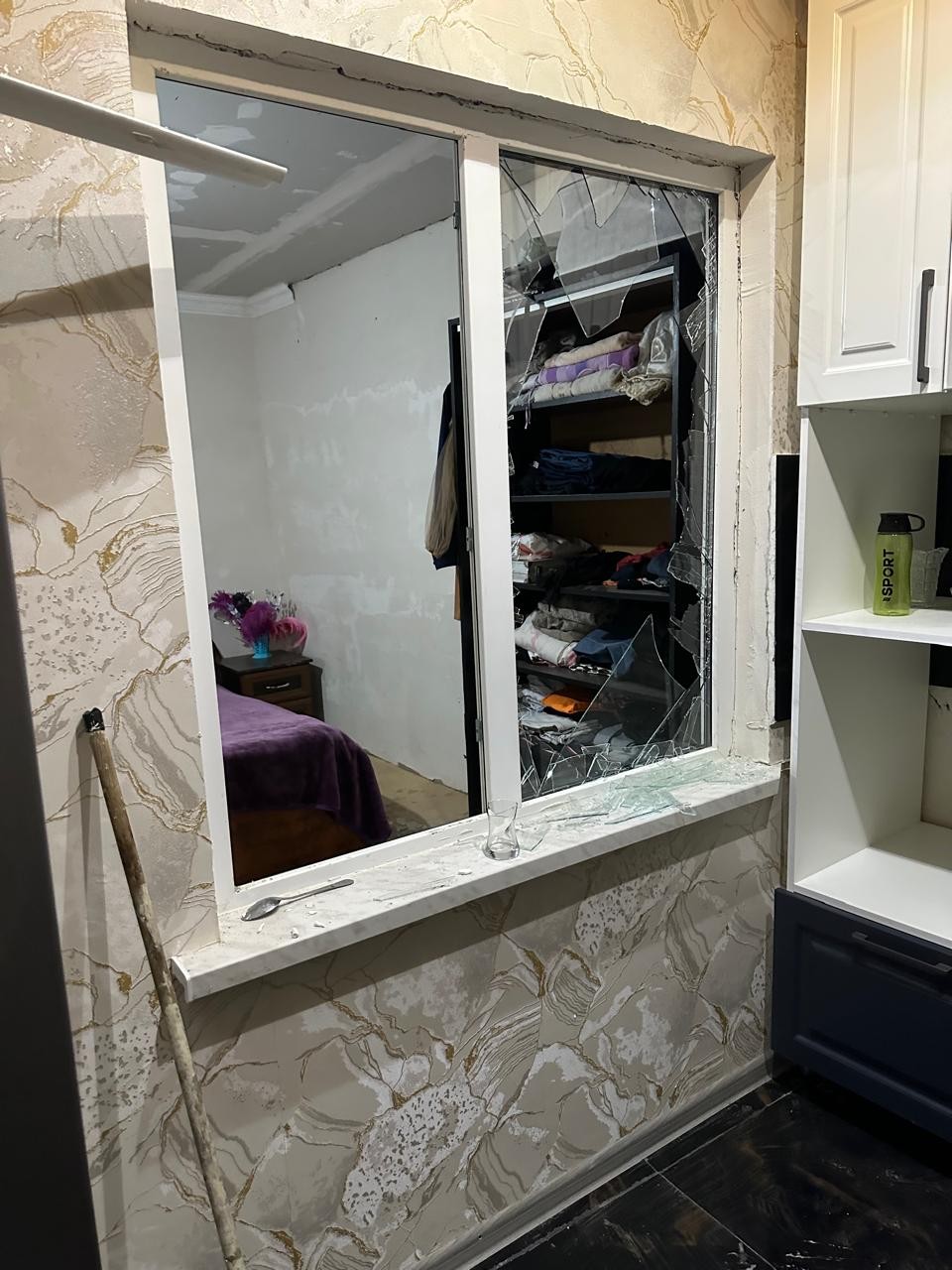 Bakıda evdə partlayış oldu, xəsarət alan var - FOTOLAR (VİDEO)